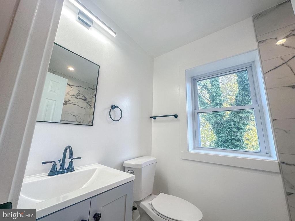 3326 12th Street Se - Photo 10