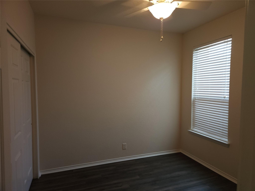 205 Beech Dr - Photo 4