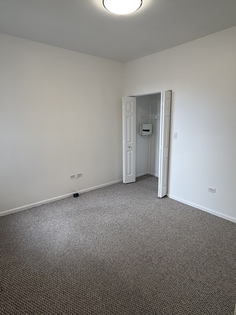 5726 S King Drive - Photo 5