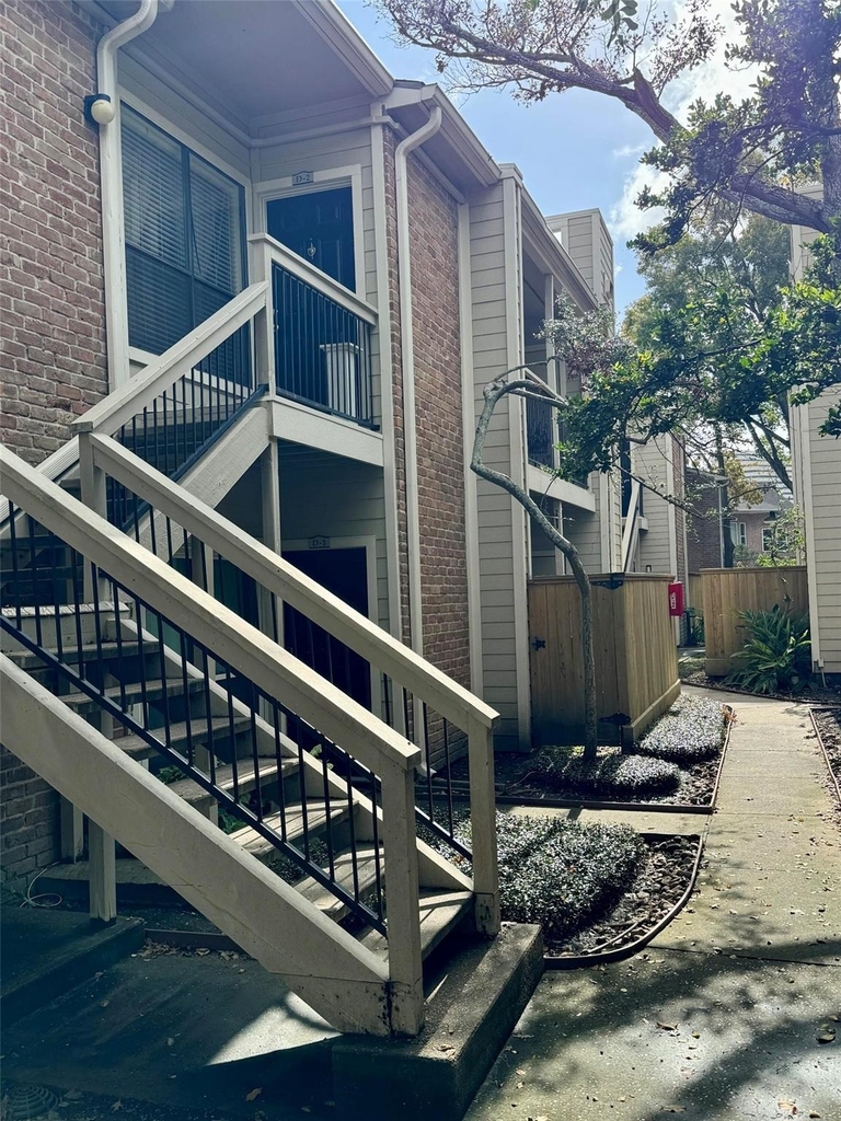 2001 Bering Drive - Photo 31