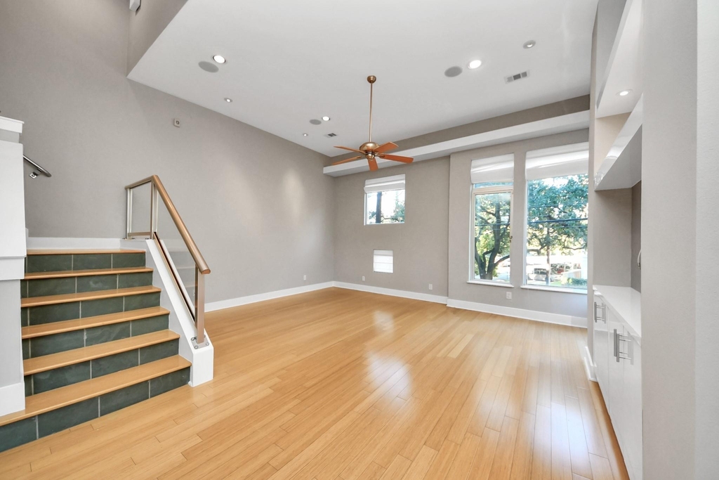 1610 Calumet Street - Photo 6