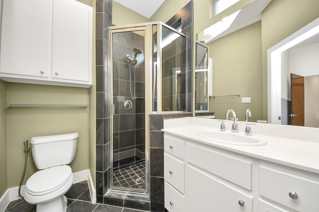 1610 Calumet Street - Photo 15