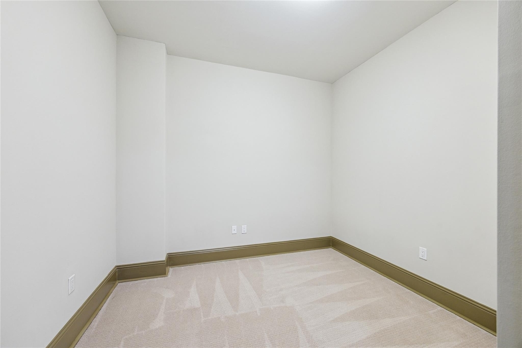 9870 Gaylord Drive - Photo 7