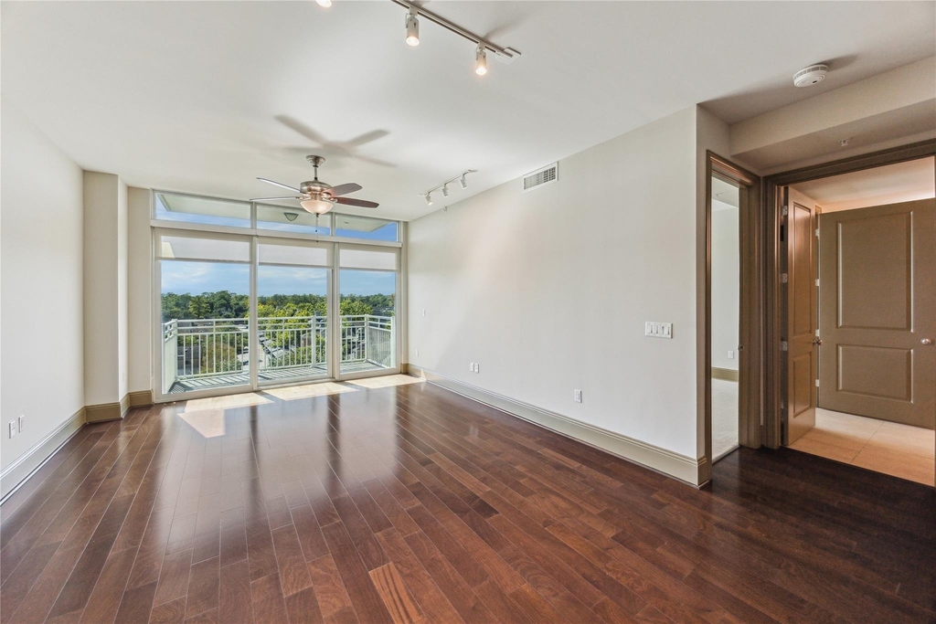 9870 Gaylord Drive - Photo 3