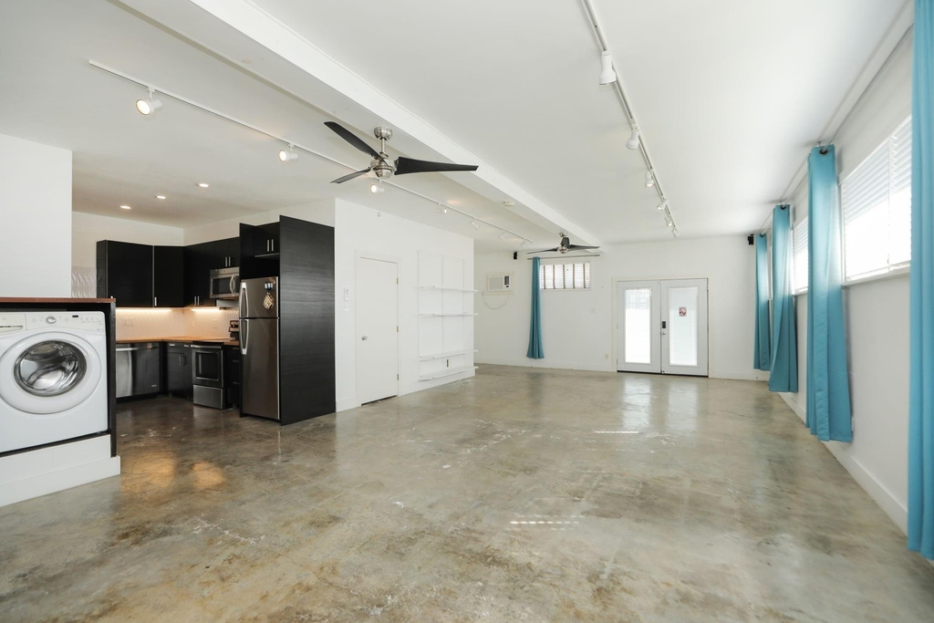 2215 Cleburne Street - Photo 12