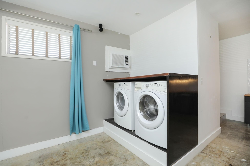 2215 Cleburne Street - Photo 10