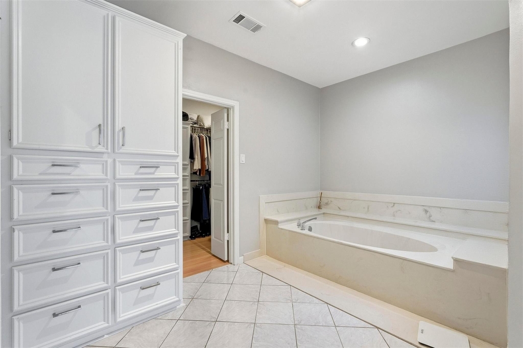 7927 Wolfield Lane - Photo 13