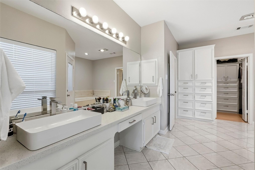 7927 Wolfield Lane - Photo 12