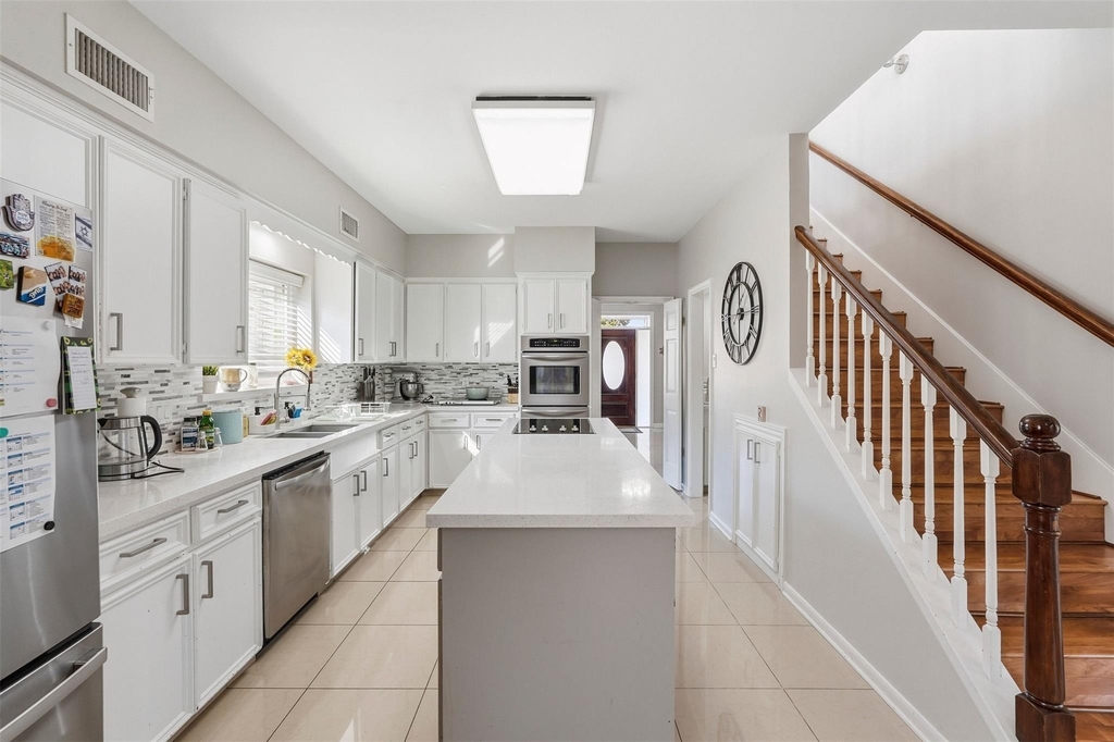 7927 Wolfield Lane - Photo 8