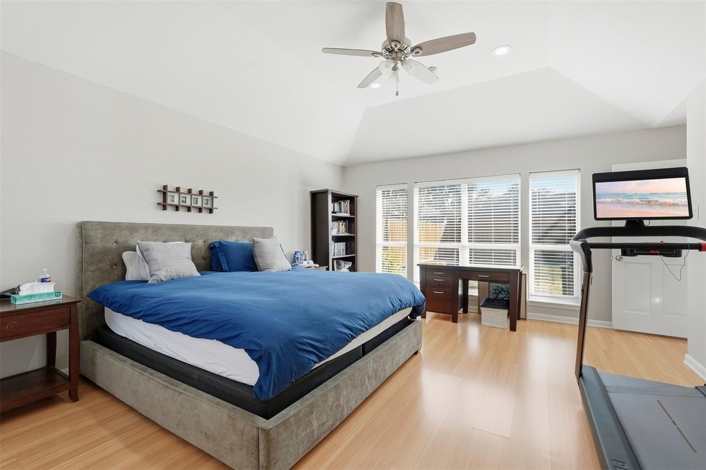 7927 Wolfield Lane - Photo 11