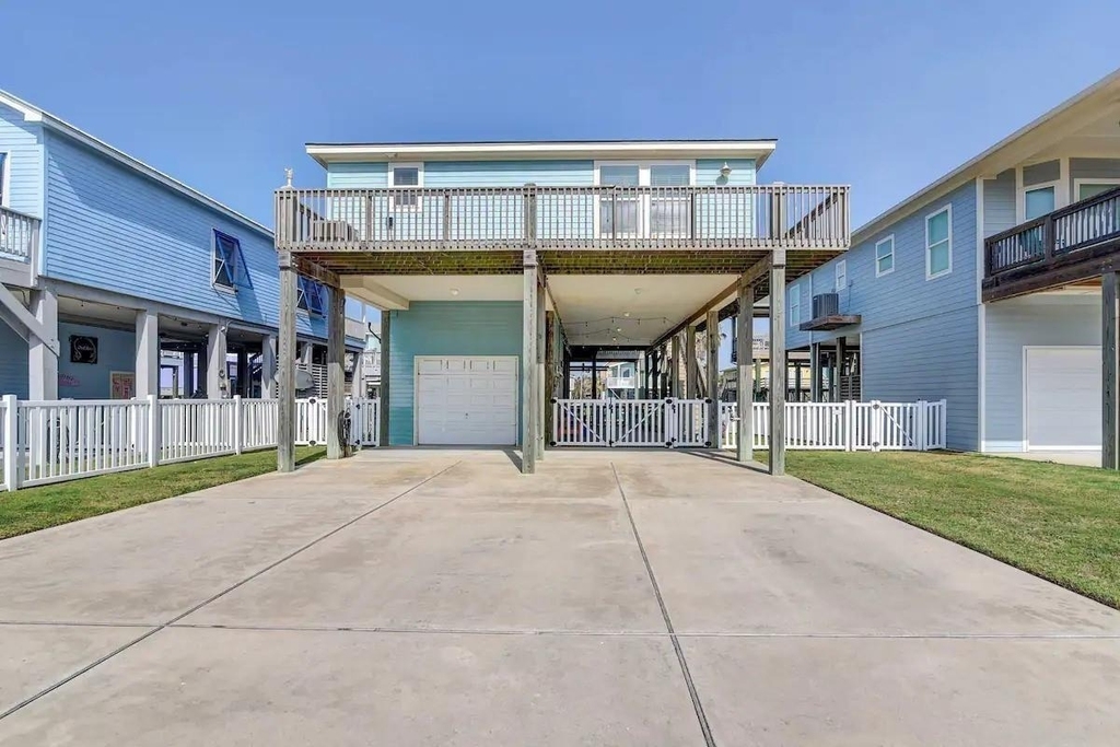 22122 Cantina Drive - Photo 0