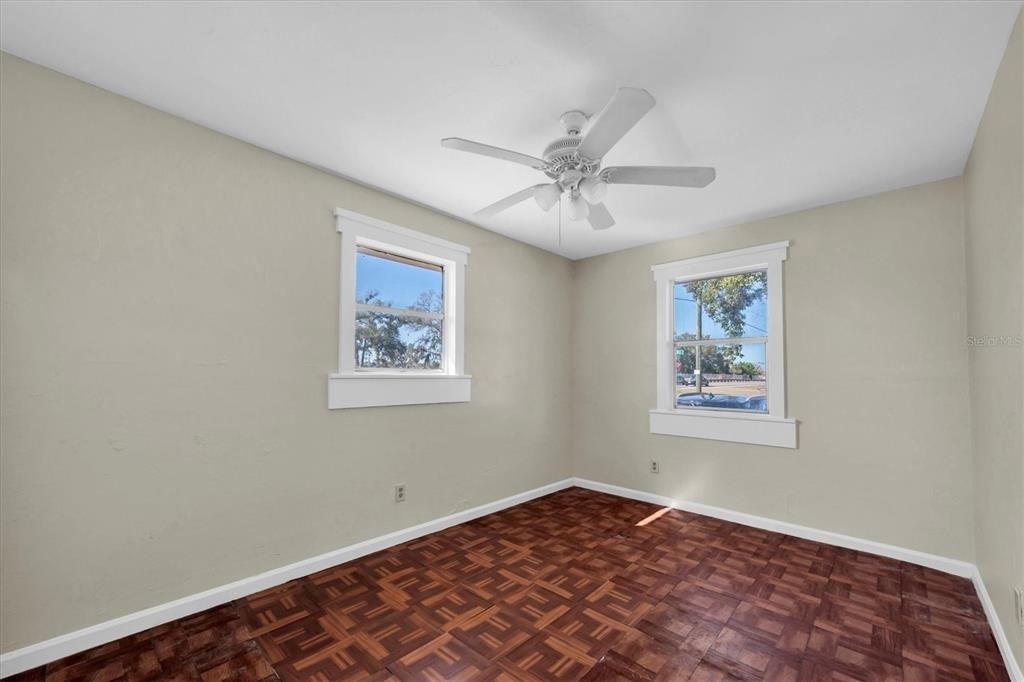 1607 18th Street E - Photo 14