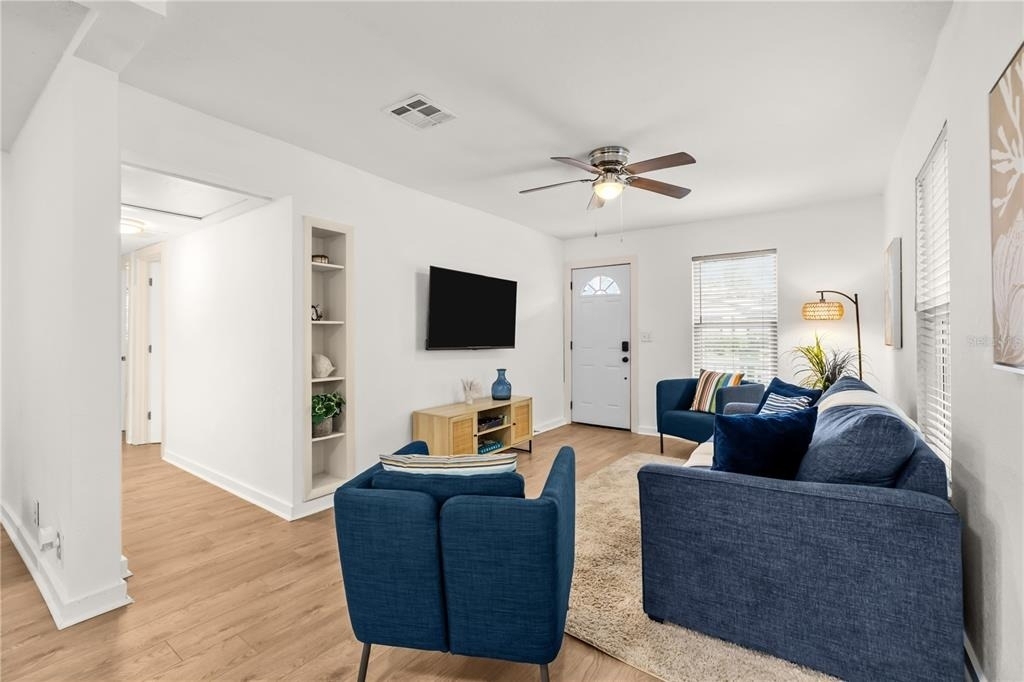 3906 N Ola Avenue - Photo 2