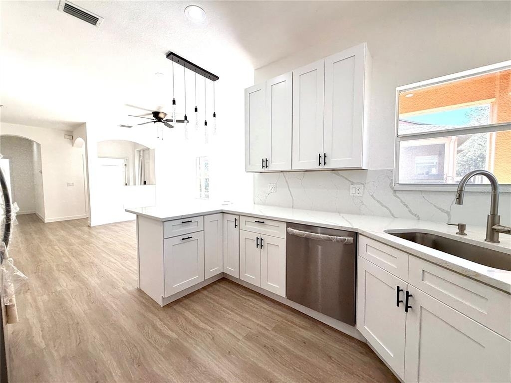 4721 1st Avenue E - Photo 9