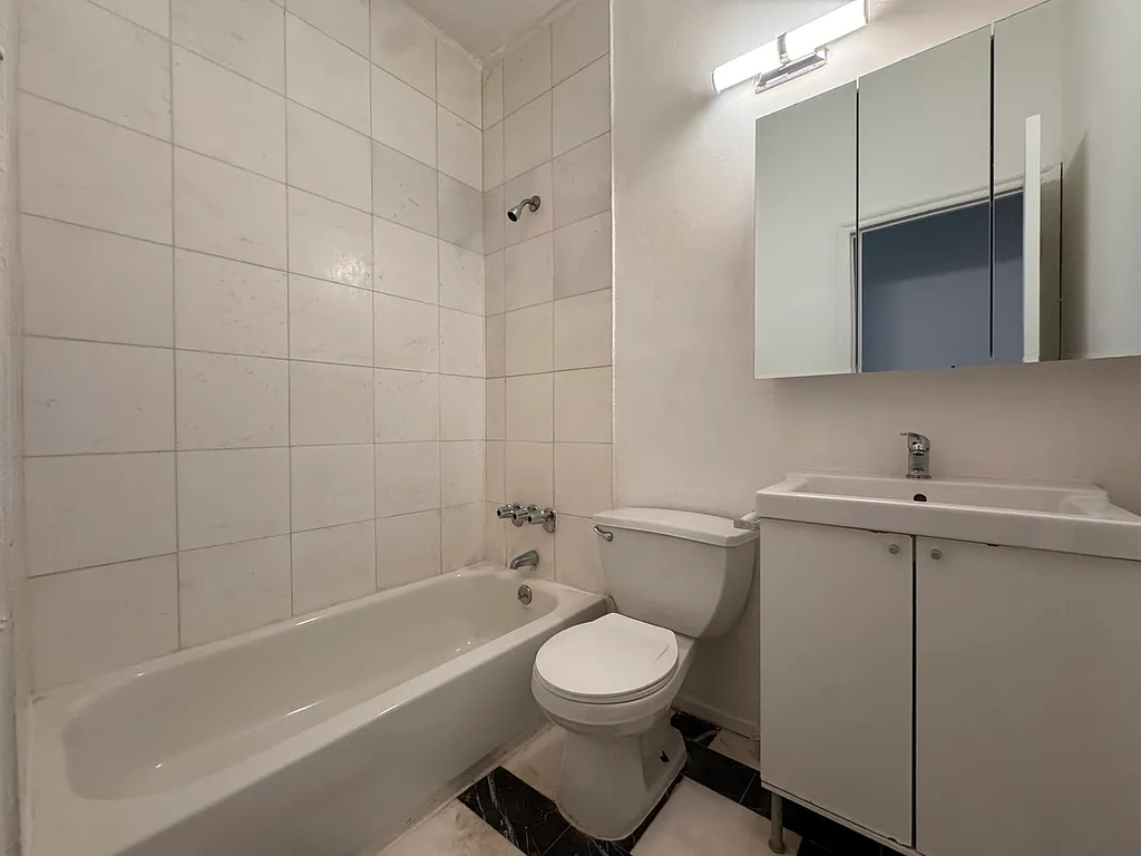 366 West 52nd st  - Photo 4