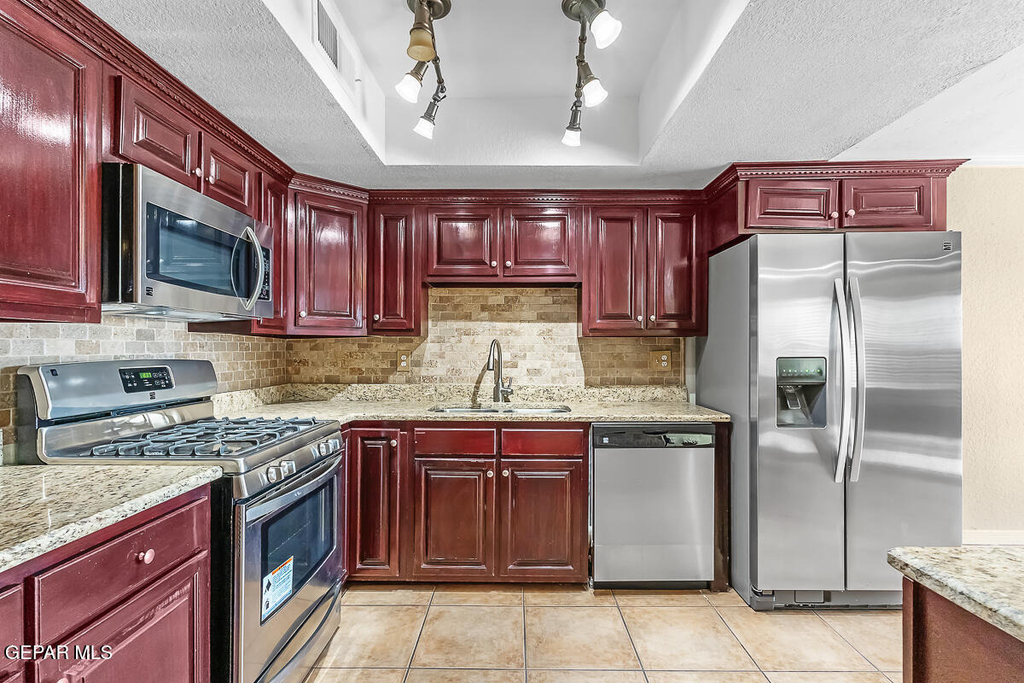 150 Silver Shadow Drive - Photo 11