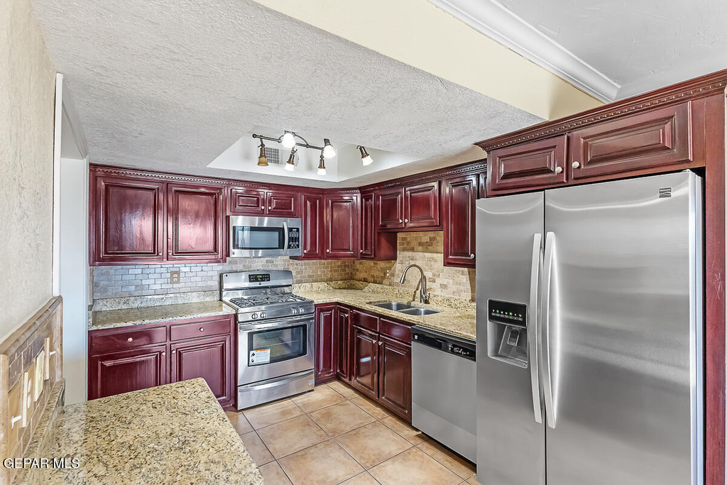 150 Silver Shadow Drive - Photo 9