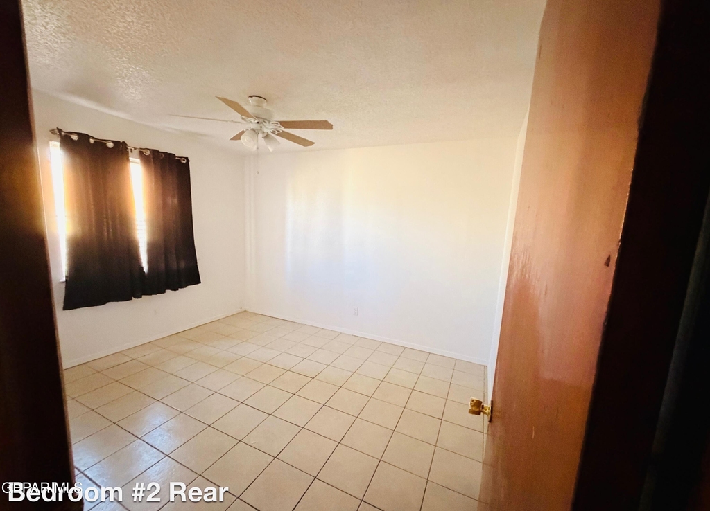 10555 Kinross Avenue - Photo 6