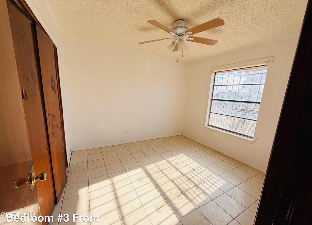 10555 Kinross Avenue - Photo 7