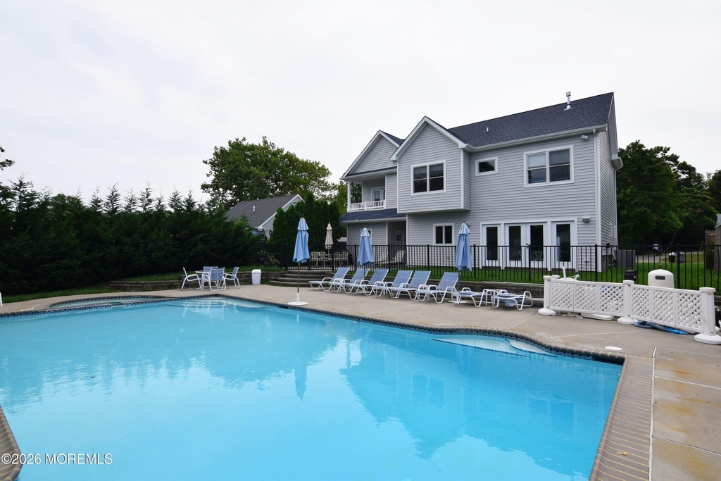 229 Lockwood Avenue - Photo 16