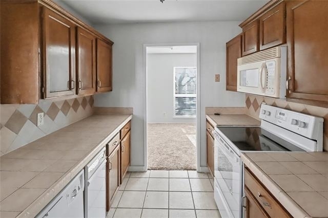 921 Middle Cove Drive - Photo 3