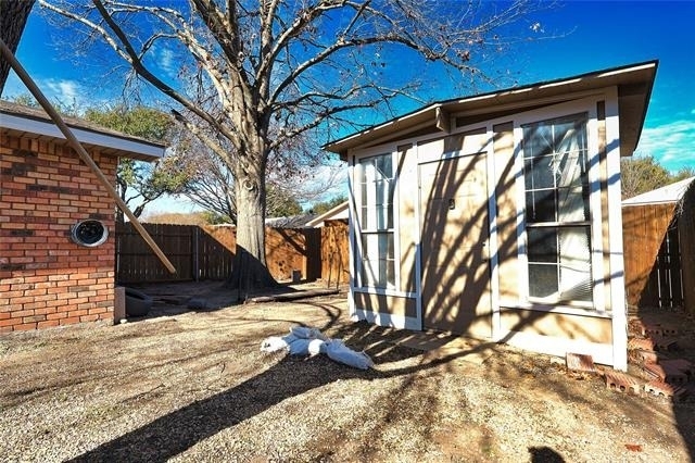 921 Middle Cove Drive - Photo 11