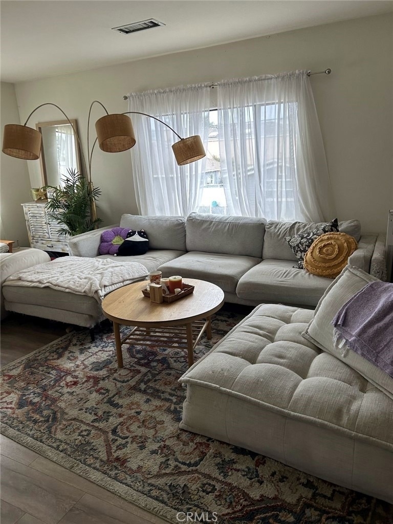 608 Olive Avenue - Photo 4