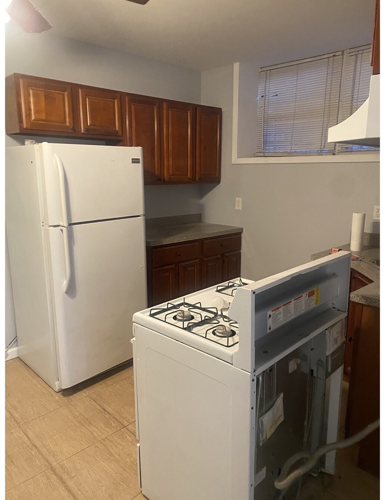 454 Lorimer St - Photo 10