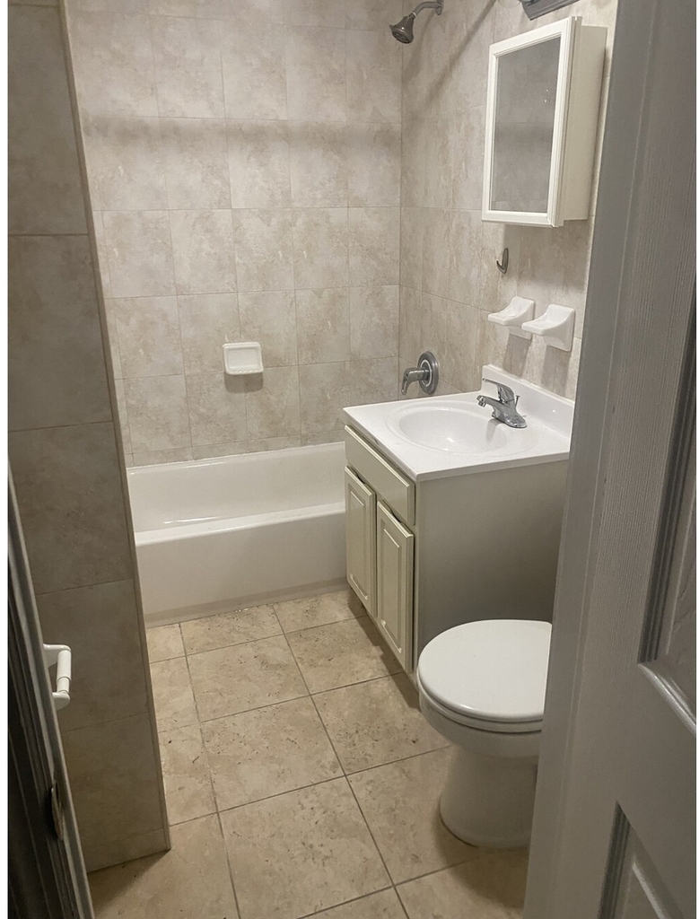454 Lorimer St - Photo 9
