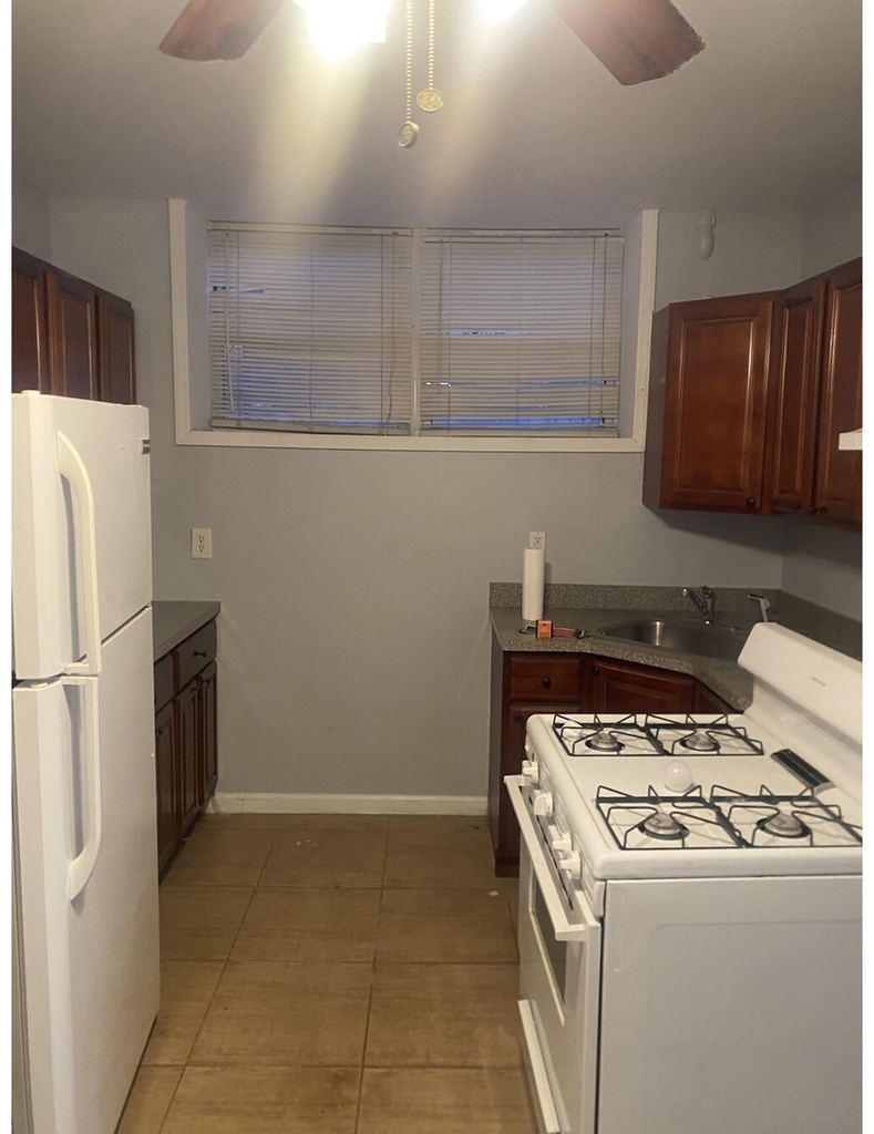 454 Lorimer St - Photo 7