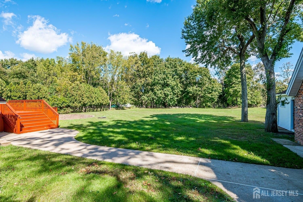 338 Buckelew Avenue - Photo 37