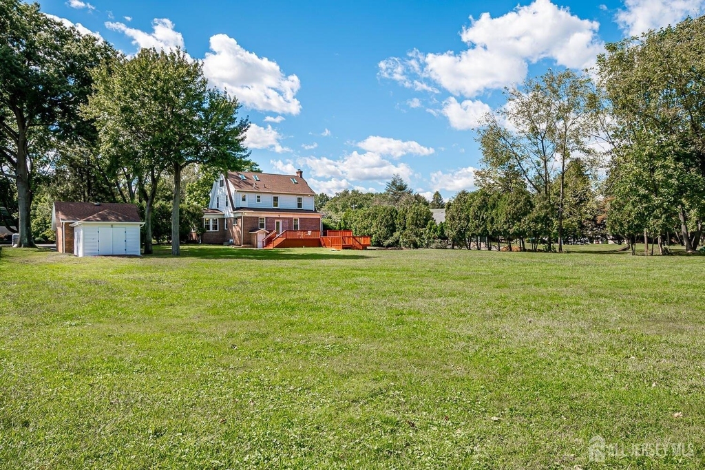 338 Buckelew Avenue - Photo 36