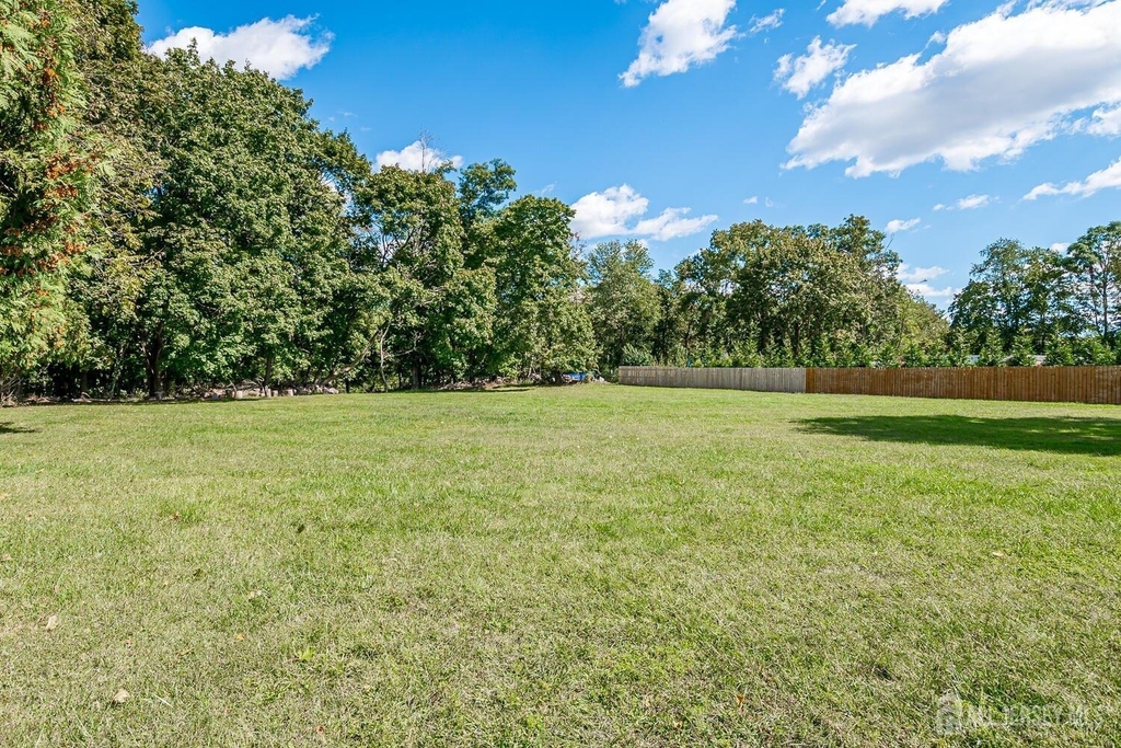 338 Buckelew Avenue - Photo 38