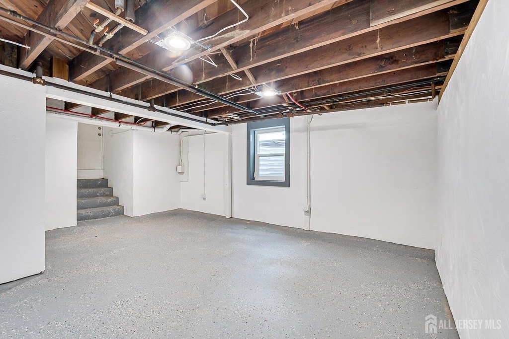 338 Buckelew Avenue - Photo 30