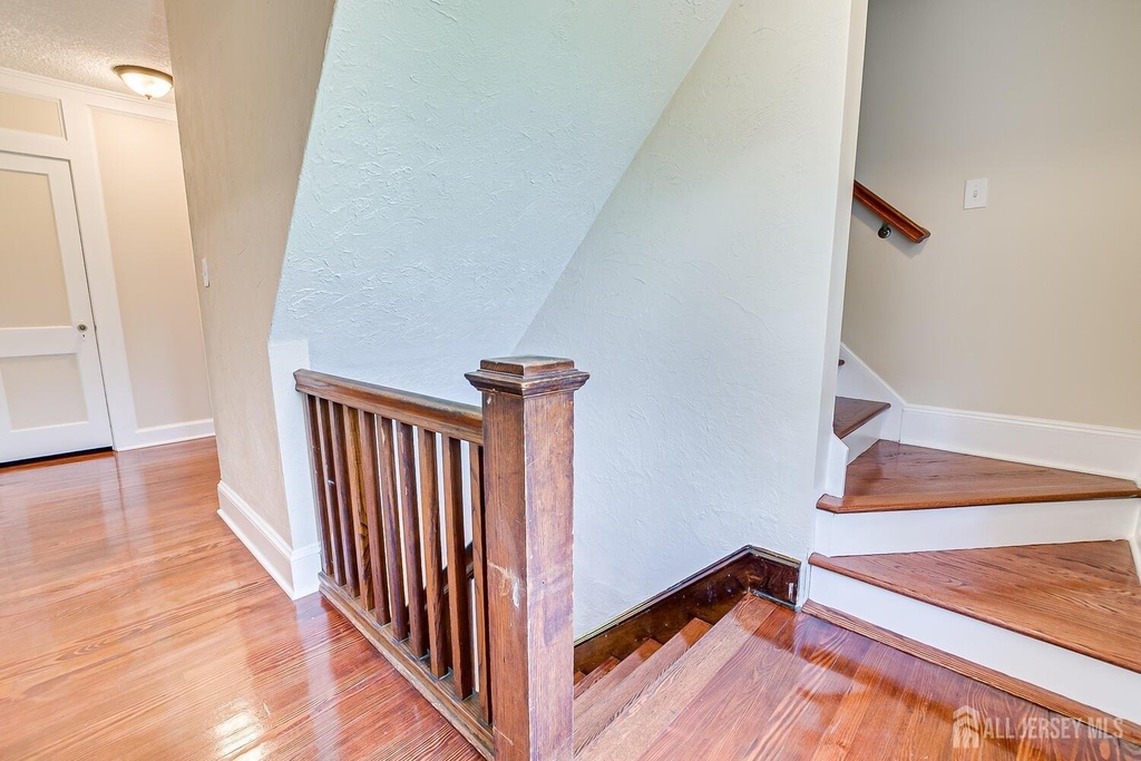 338 Buckelew Avenue - Photo 23