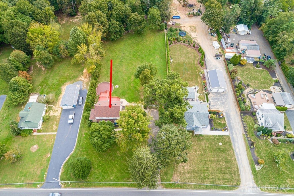 338 Buckelew Avenue - Photo 39