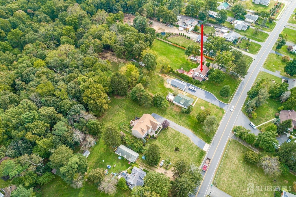 338 Buckelew Avenue - Photo 46