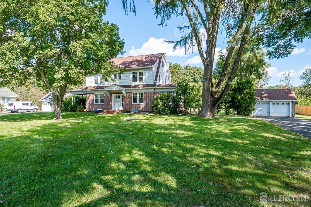 338 Buckelew Avenue - Photo 52