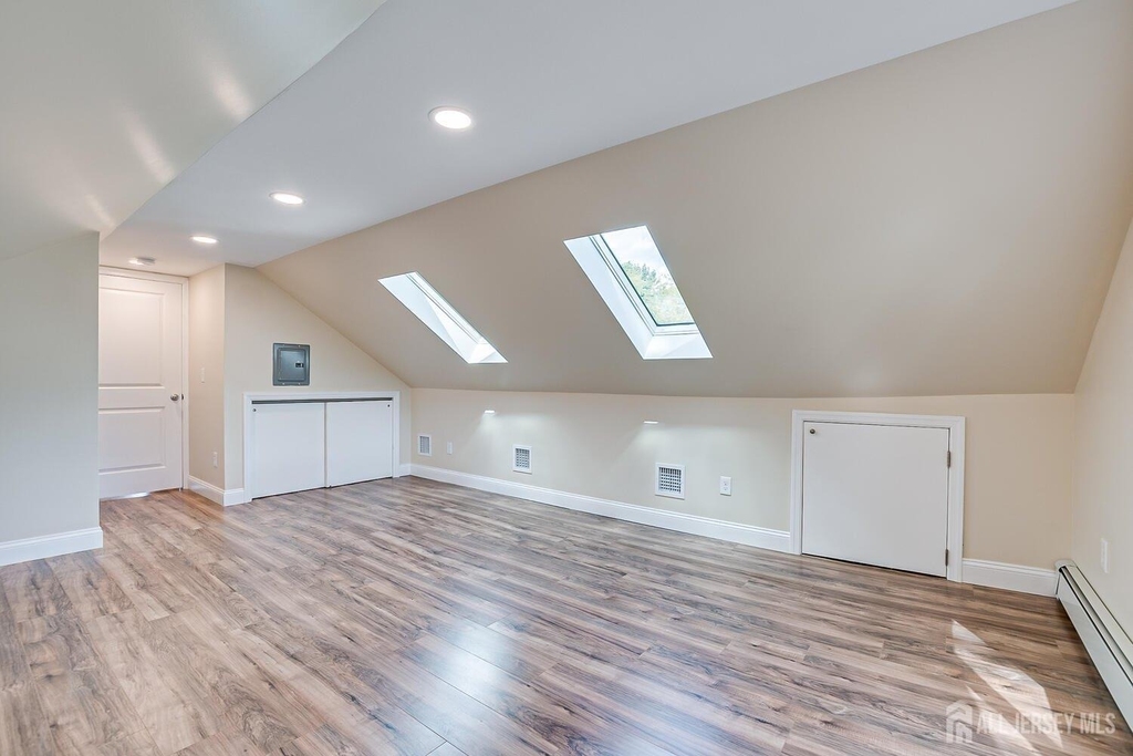 338 Buckelew Avenue - Photo 26
