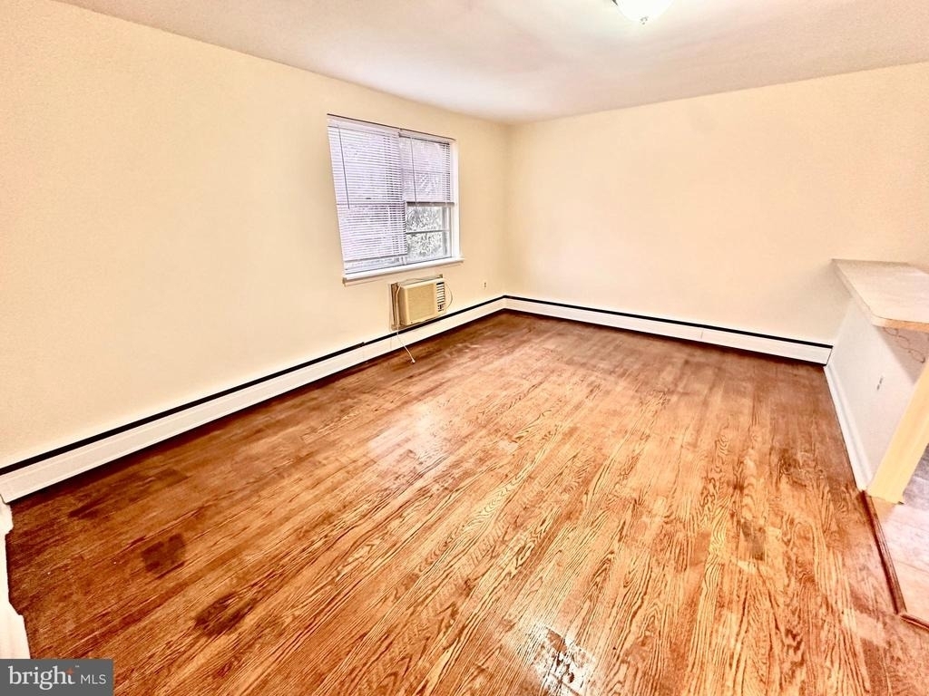 5918 Houghton Street - Photo 3