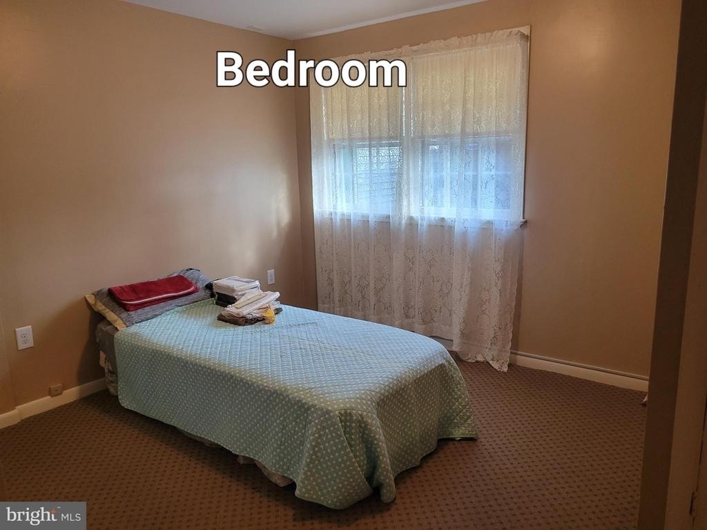 433 Elm Avenue - Photo 2
