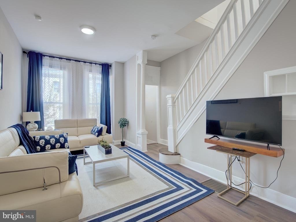 2621 E Oliver Street - Photo 8