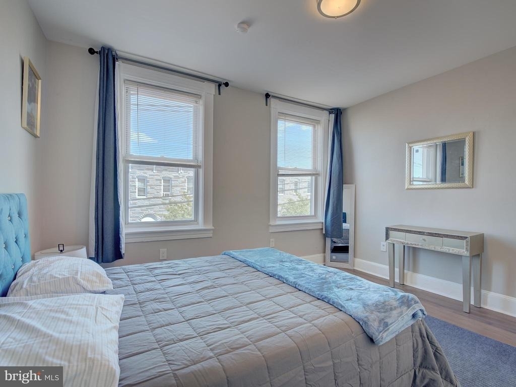 2621 E Oliver Street - Photo 32