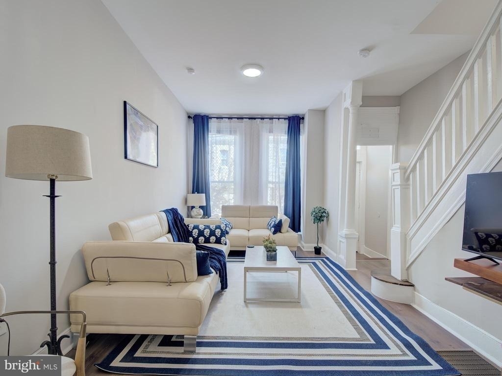 2621 E Oliver Street - Photo 7