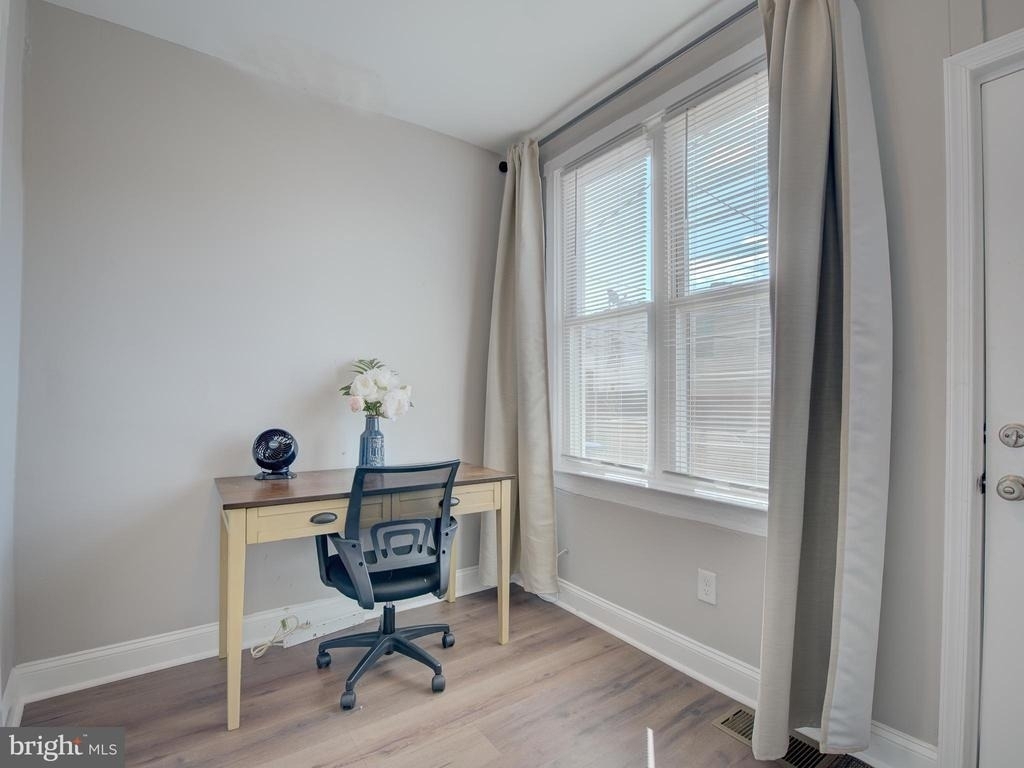 2621 E Oliver Street - Photo 27