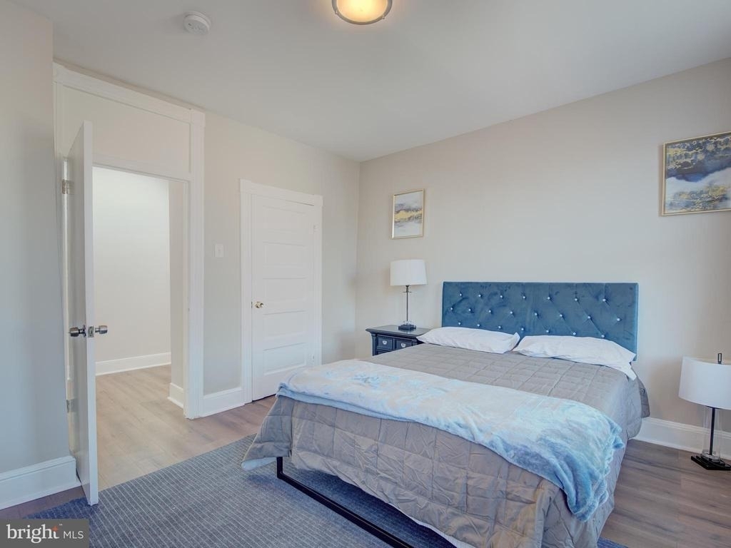 2621 E Oliver Street - Photo 30