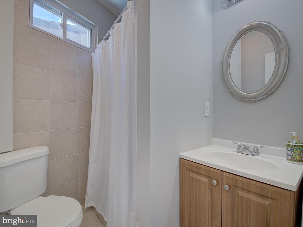 2621 E Oliver Street - Photo 39