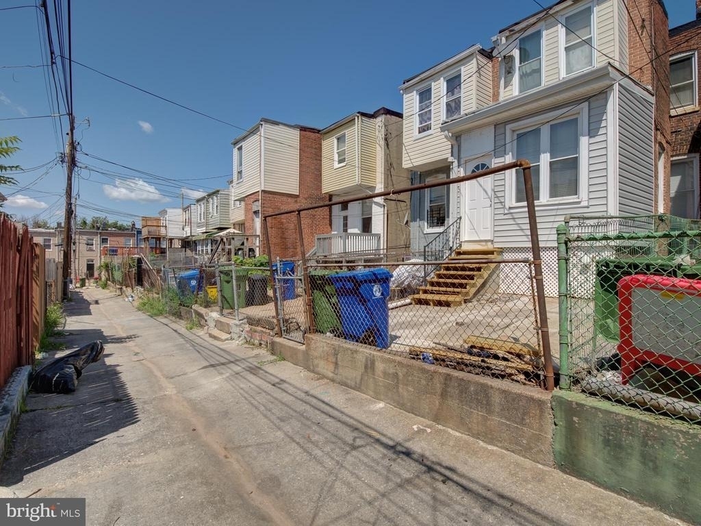 2621 E Oliver Street - Photo 50