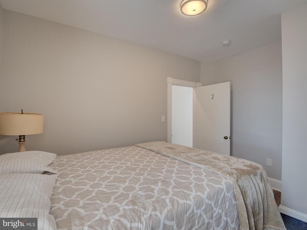 2621 E Oliver Street - Photo 37