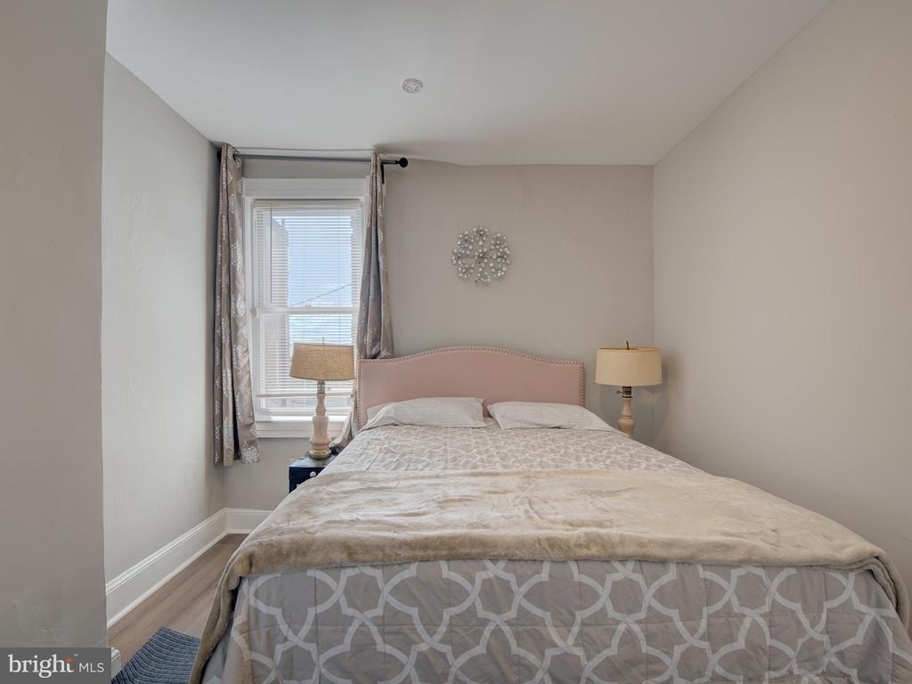 2621 E Oliver Street - Photo 35